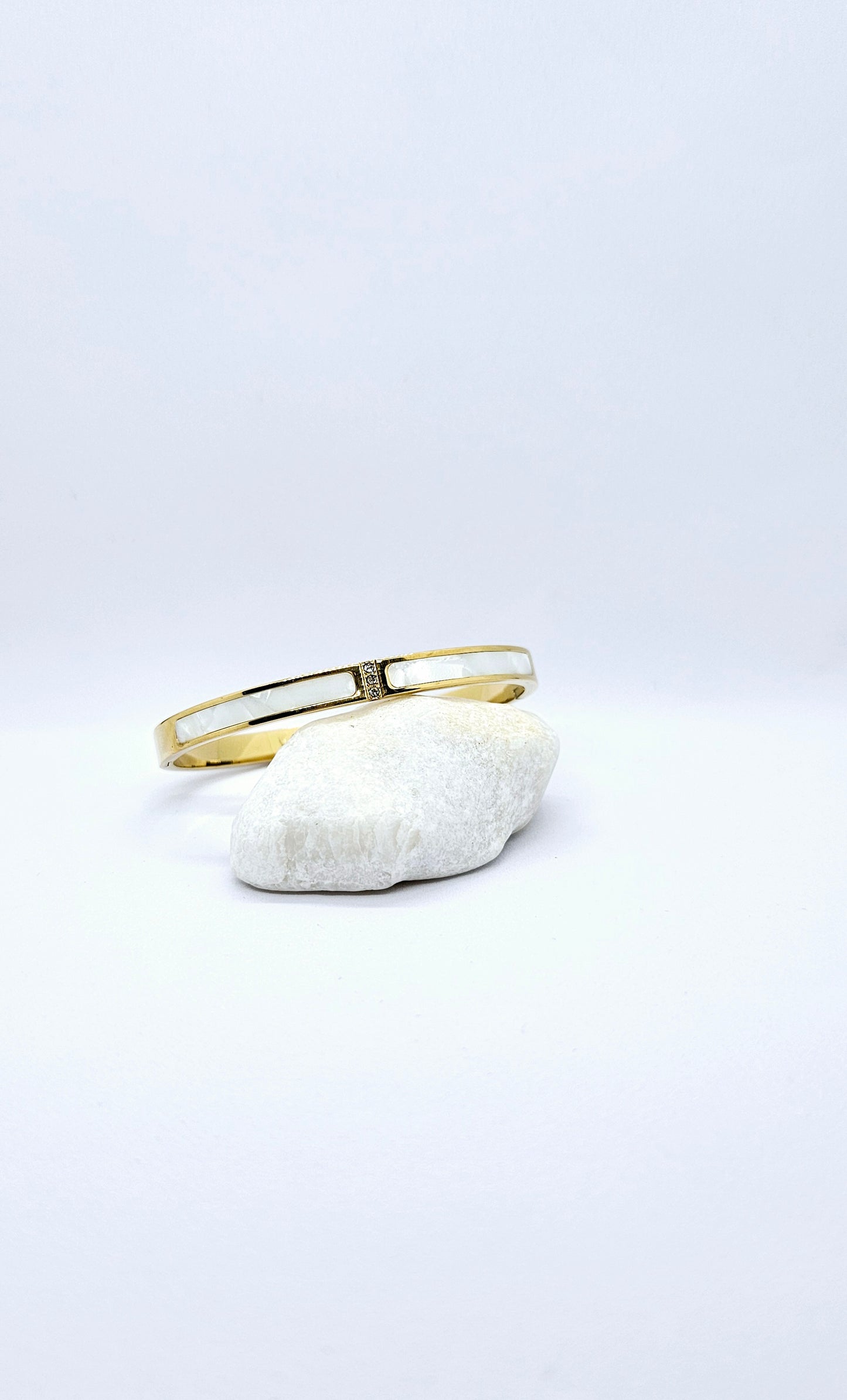 Ayla — Bracelet Nacre 3 Strass Doré