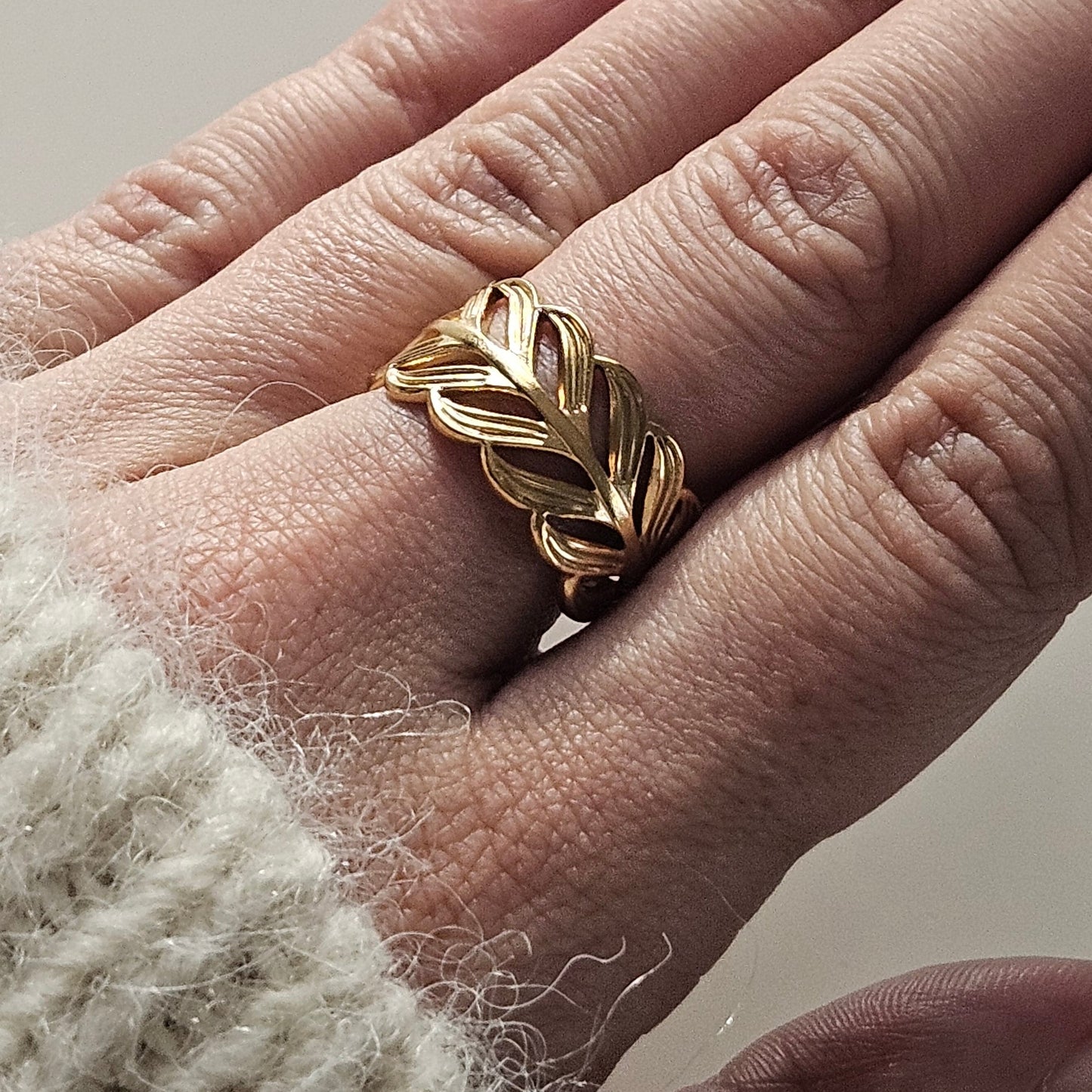 Palma – Bague Ajustable Feuille Dorée