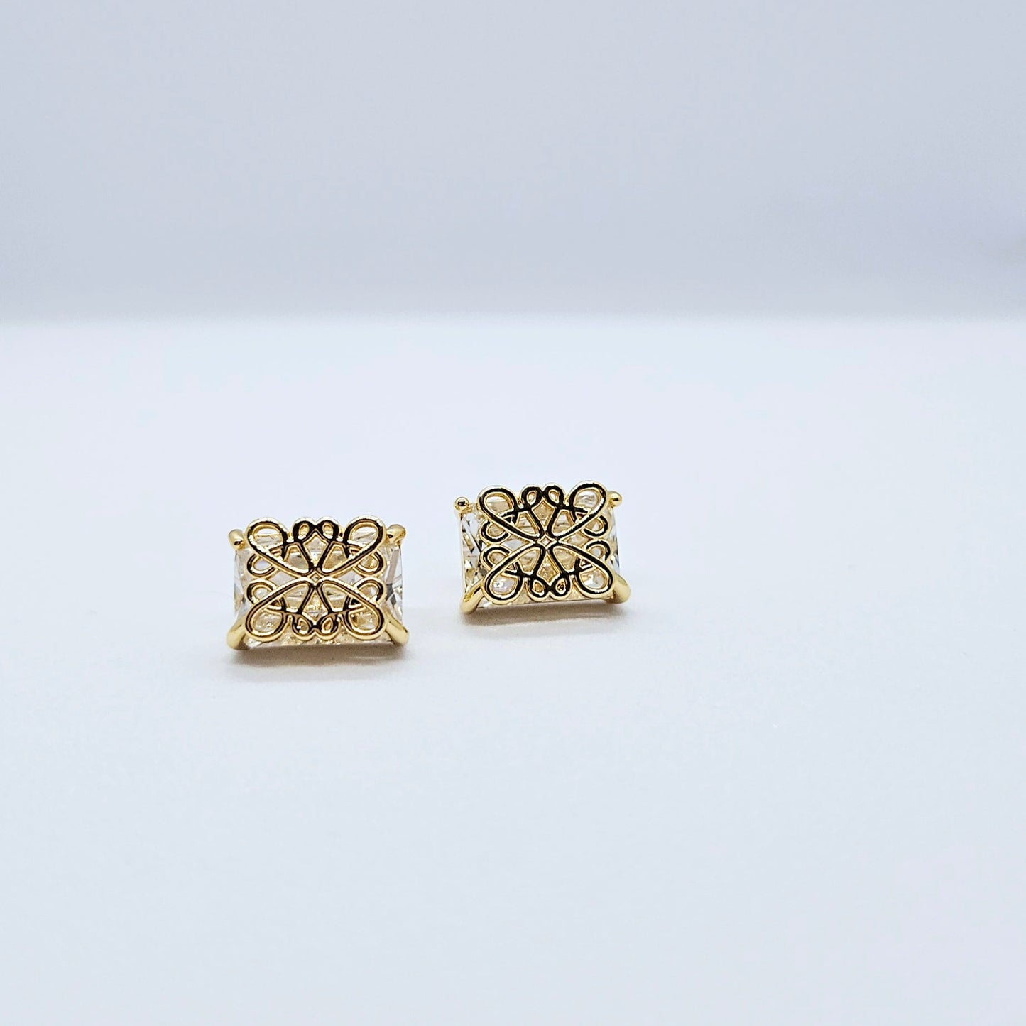 Oria — Boucles d'Oreilles Dorées Façon Diamant
