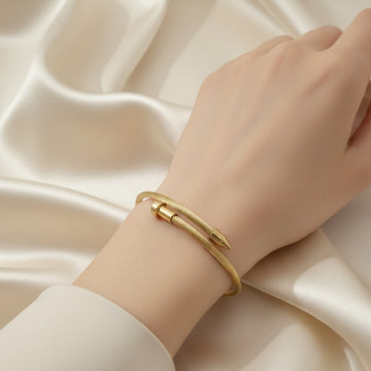 Cyra — Bracelet Clou Doré