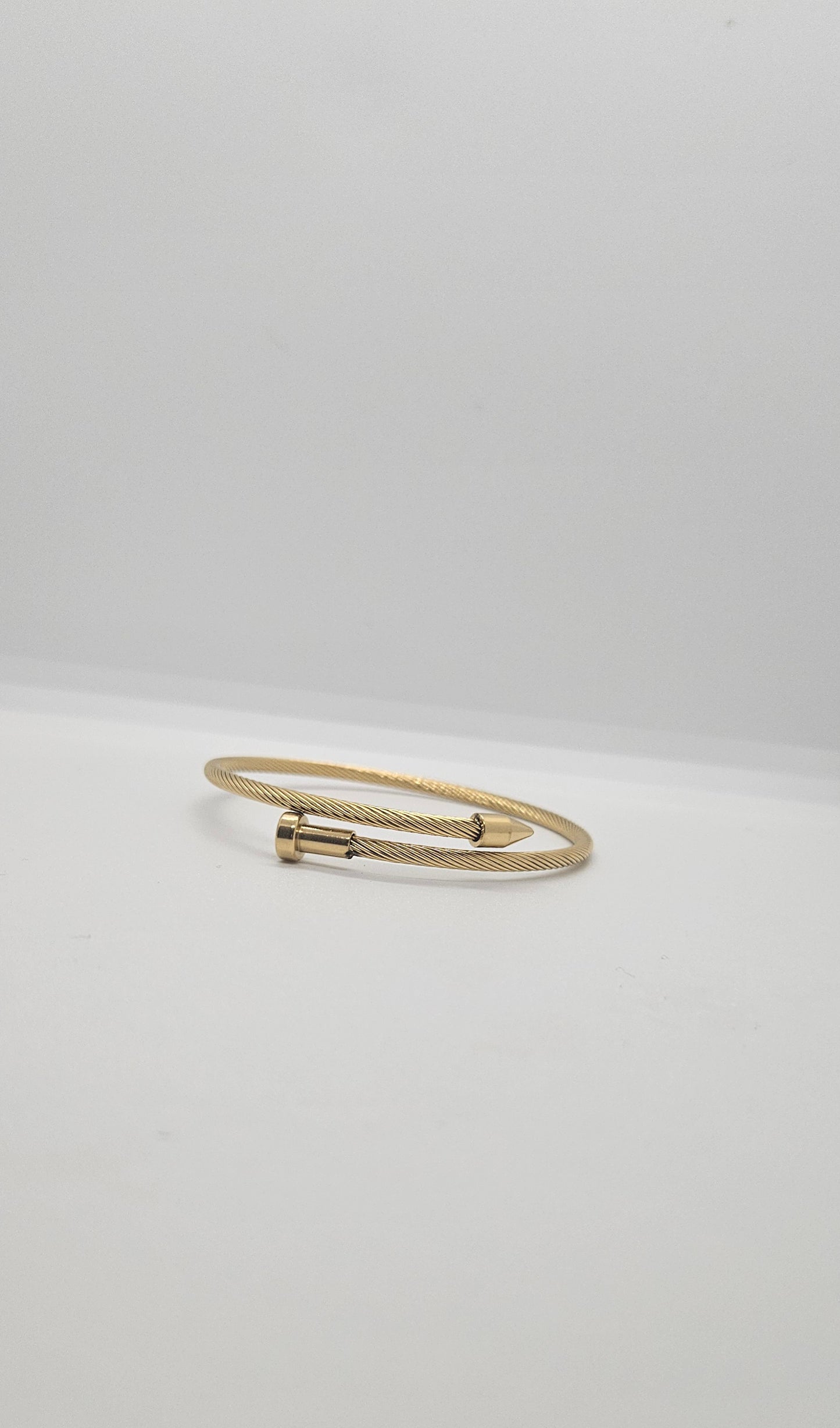 Cyra — Bracelet Clou Doré