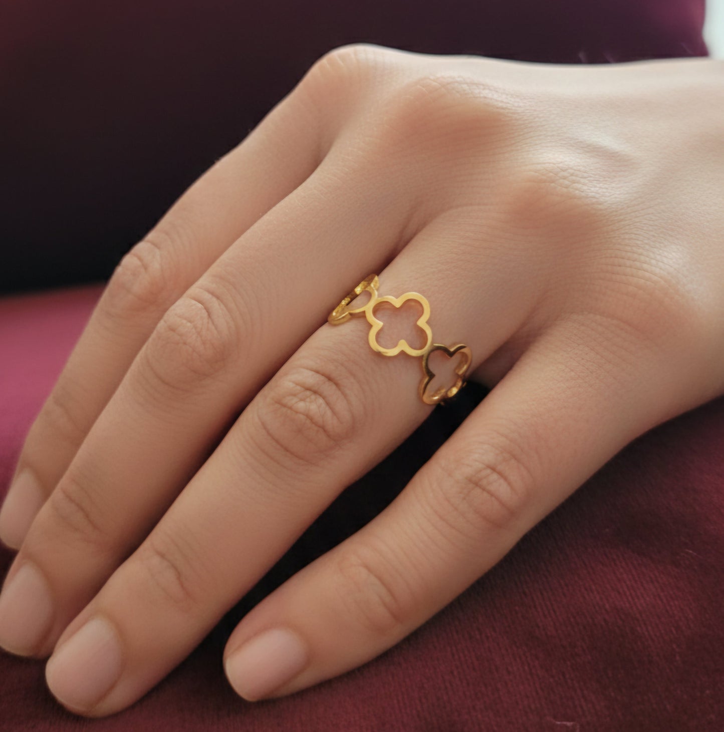 Yara – Bague Ajustable Trèfles Dorés