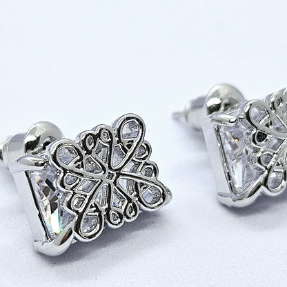 Argentia — Boucles d'Oreilles Argentées Façon Diamant