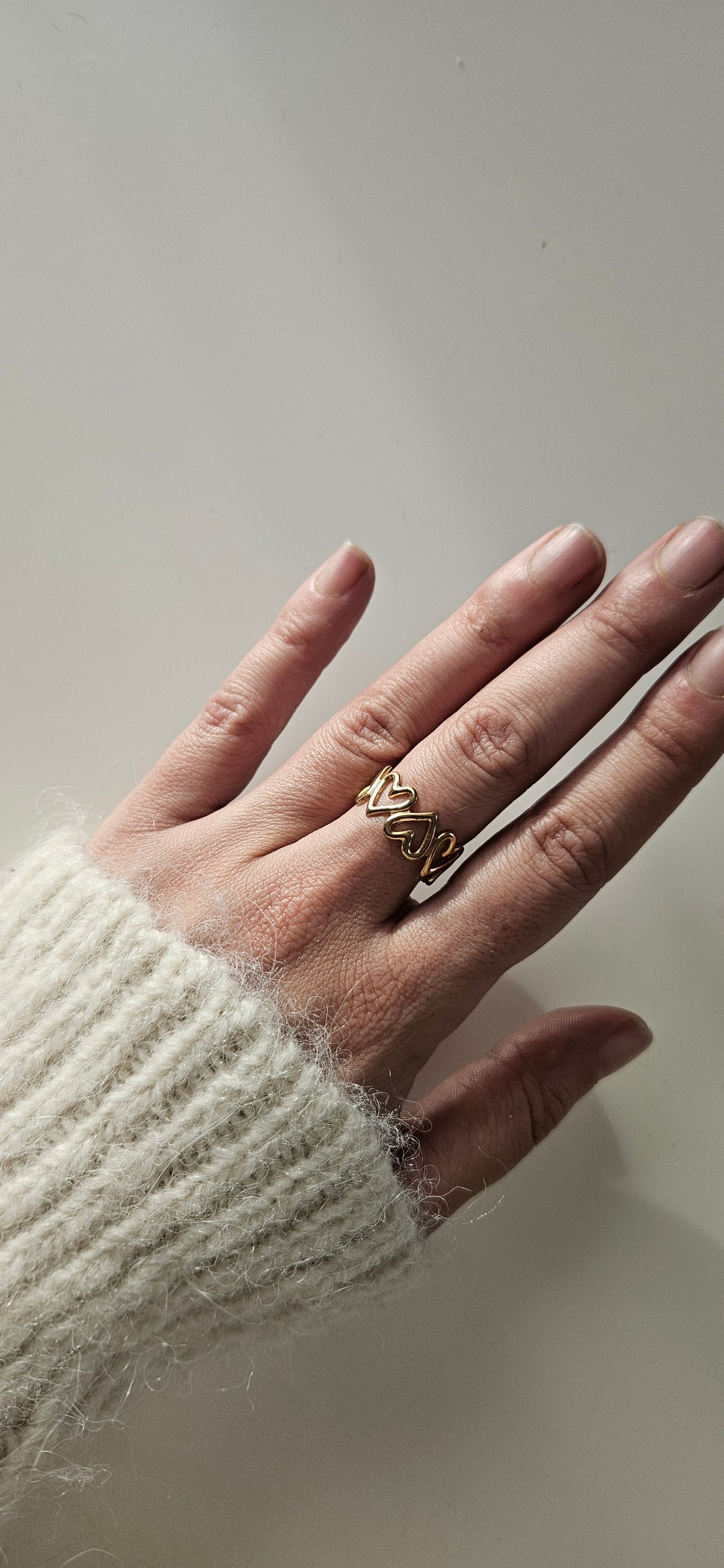 Amore – Bague Ajustable Multi Cœurs Dorée