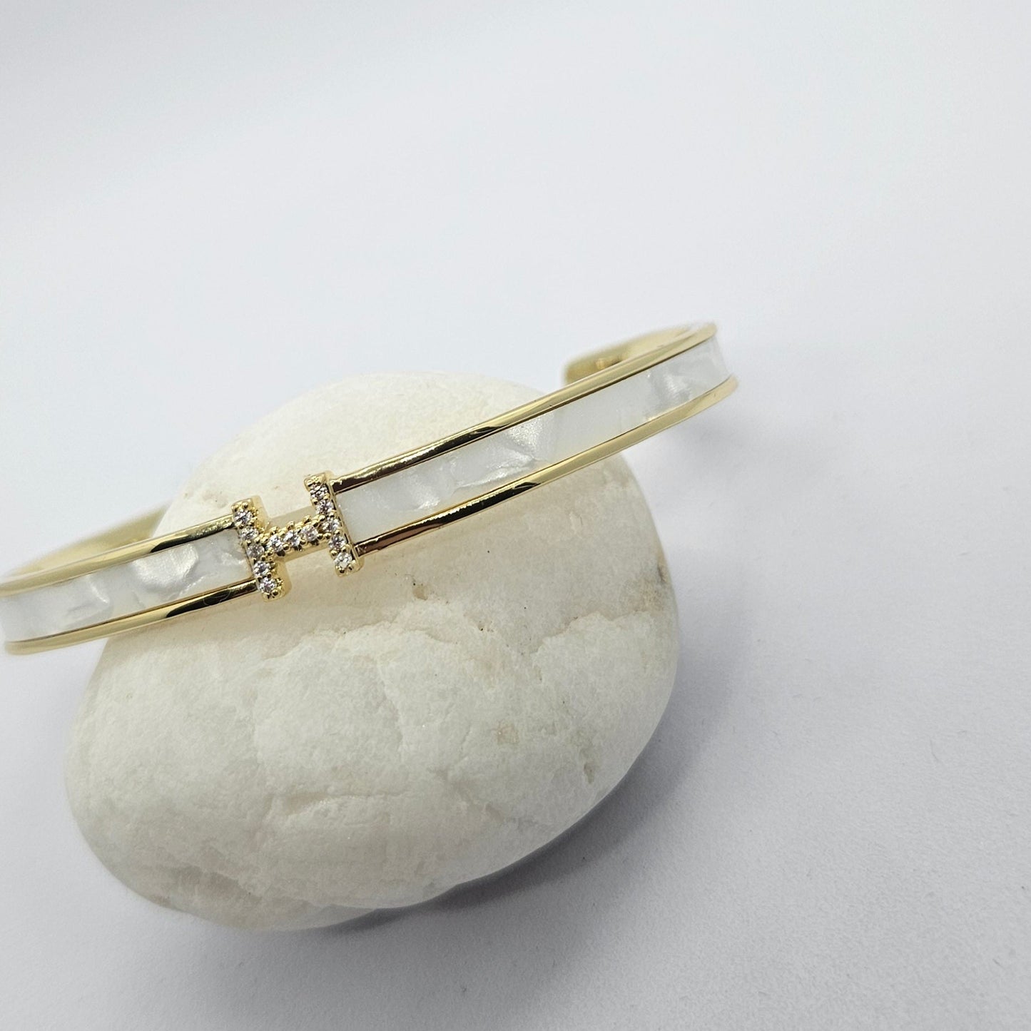 Naïa — Bracelet Nacre & Strass Doré