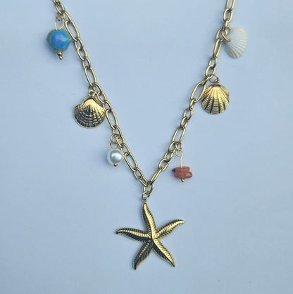 Indira — Collier Multi-Breloques Coquillages Étoile & Pierre