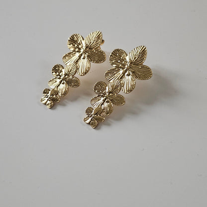 Nour Bloom — Boucles Fleurs Pendantes