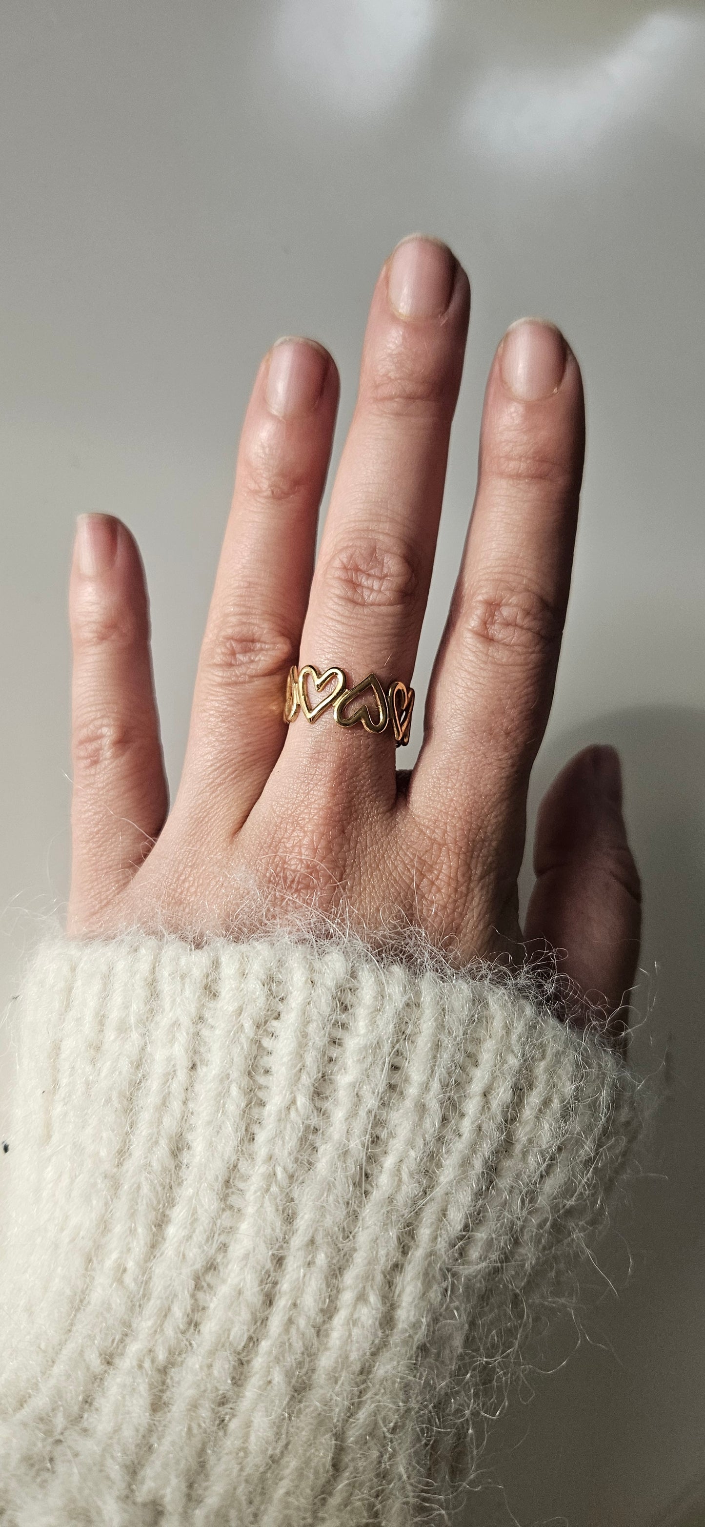 Amore – Bague Ajustable Multi Cœurs Dorée