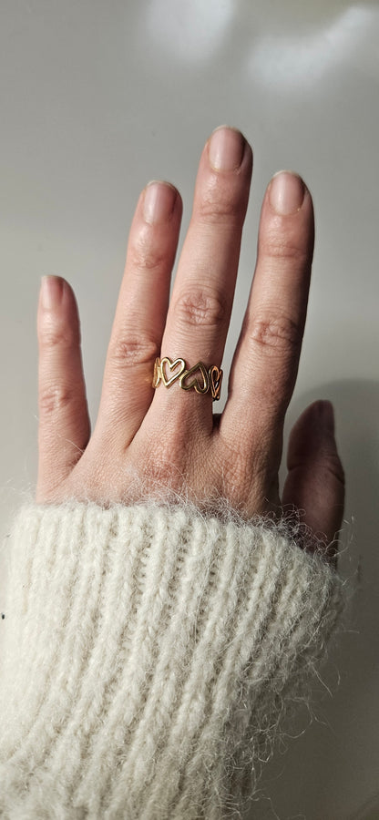Amore – Bague Ajustable Multi Cœurs Dorée