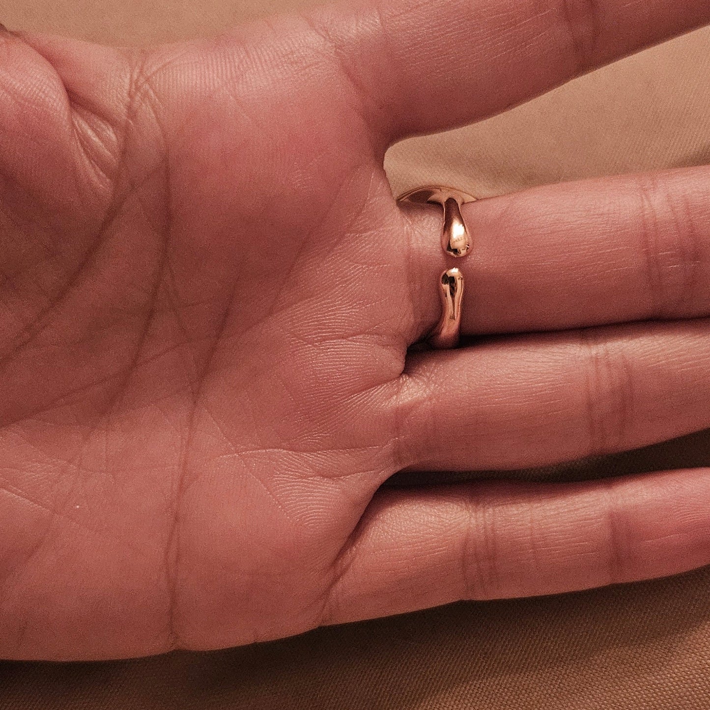 Halo – Bague Ajustable Ronde Texturée